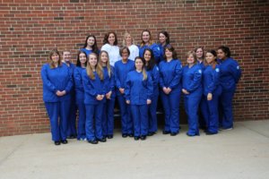 STI Congratulates the 2017 Dental Assisting Graduates!